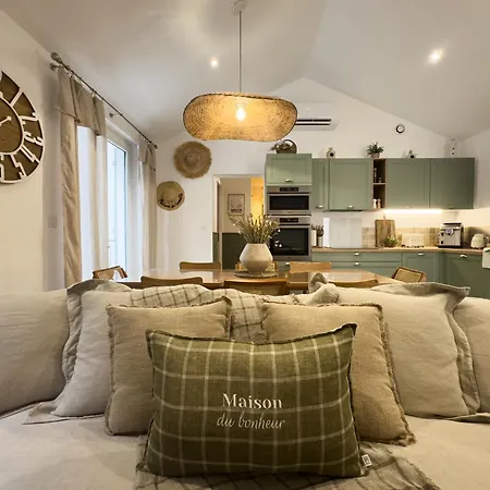 La Maison Du Bonheur 招待所 滨海雅尔